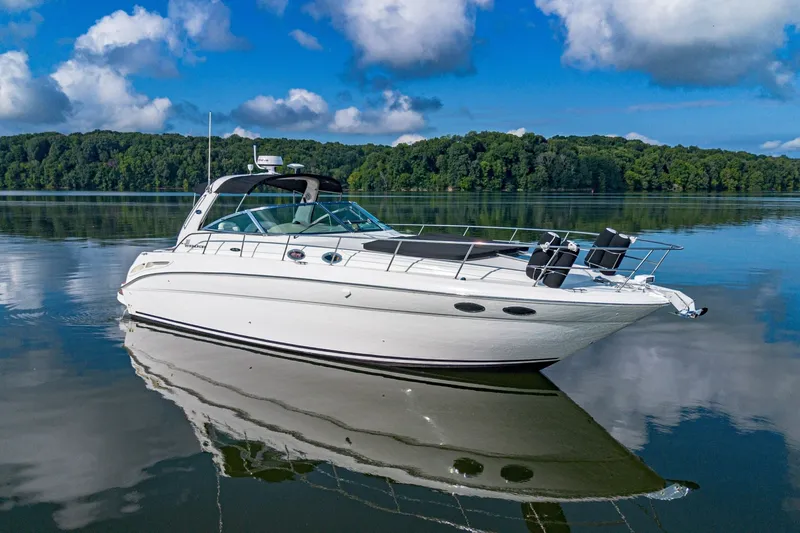The Image of Sea Ray 380 Sundancer 2001 - 7242439