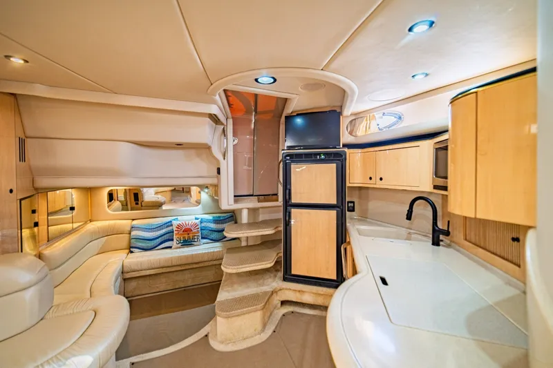 Slide: The Image of Sea Ray 380 Sundancer 2001 - 7242650