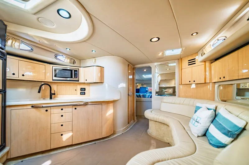 Slide: The Image of Sea Ray 380 Sundancer 2001 - 7242620