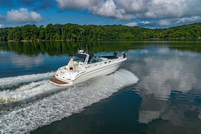 Slide: The Image of Sea Ray 380 Sundancer 2001 - 7242478