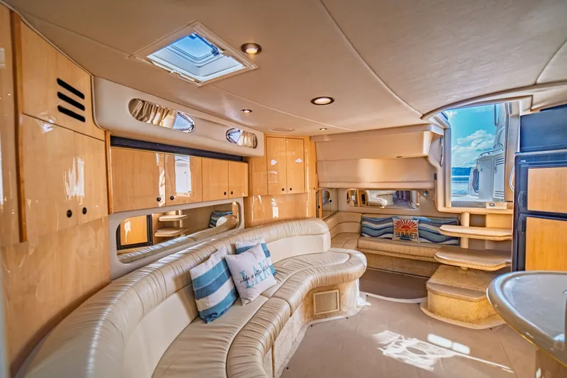 Slide: The Image of Sea Ray 380 Sundancer 2001 - 7242625