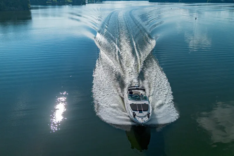 Slide: The Image of Sea Ray 380 Sundancer 2001 - 7242475