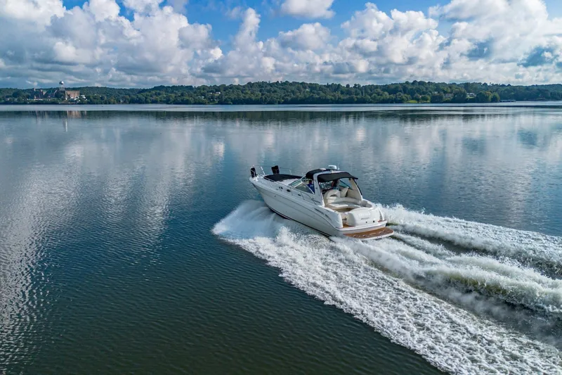 Slide: The Image of Sea Ray 380 Sundancer 2001 - 7242495