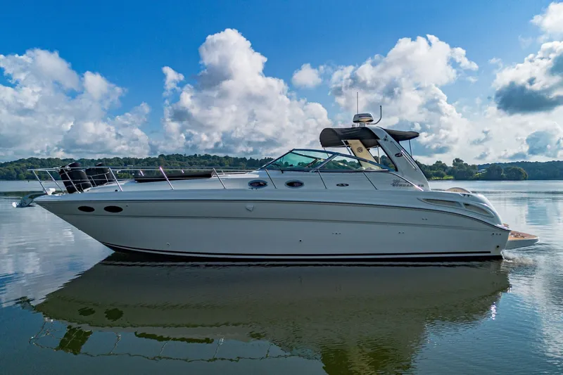 Slide: The Image of Sea Ray 380 Sundancer 2001 - 7242551