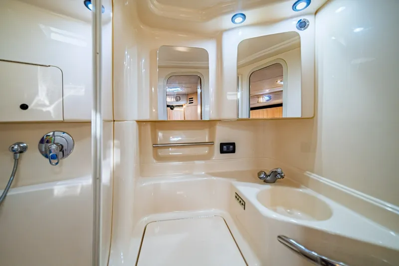 Slide: The Image of Sea Ray 380 Sundancer 2001 - 7242663