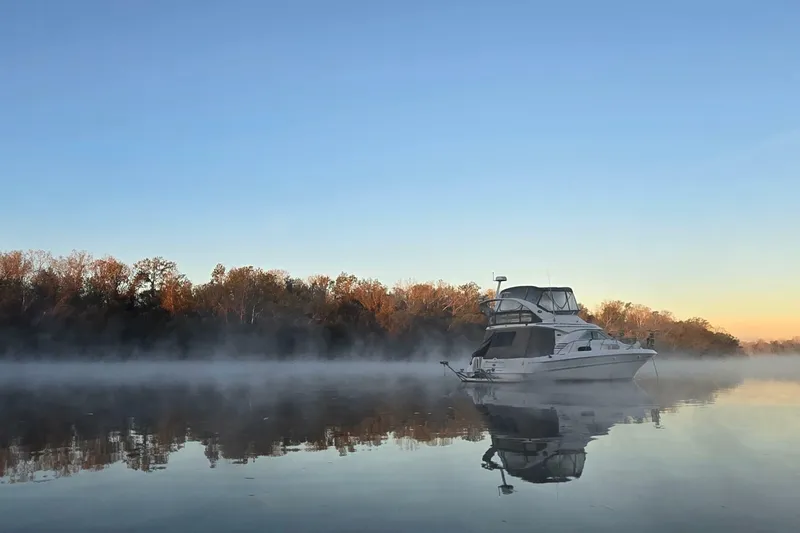 Slide: The Image of Sea Ray 400 Sedan Bridge 2001 - 6956820