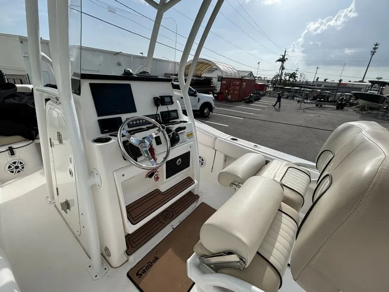 Slide: The Image of Sea Fox 248 Commander 2018 - 6911053