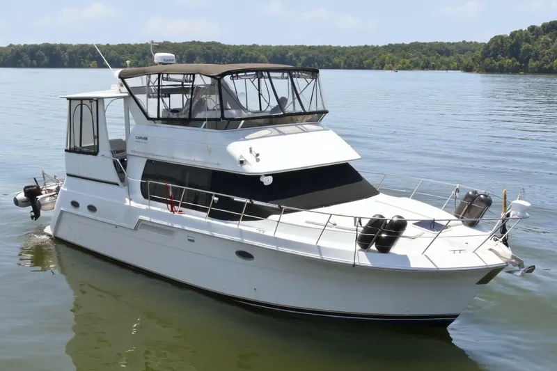 Slide: The Image of Carver Yachts 406 Aft Cabin Motor Yacht 2000 - 7394303