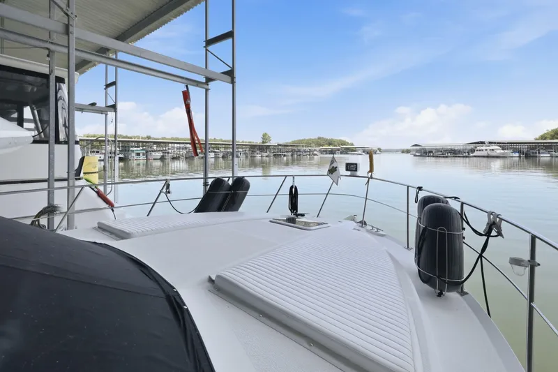 Slide: The Image of Carver Yachts 406 Aft Cabin Motor Yacht 2000 - 7242793