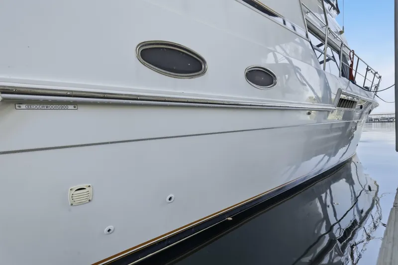 Slide: The Image of Carver Yachts 406 Aft Cabin Motor Yacht 2000 - 7242761