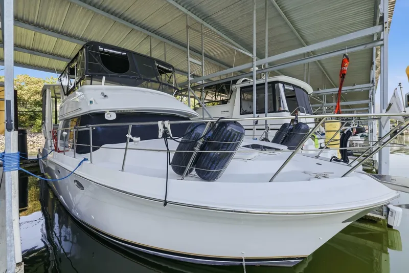Slide: The Image of Carver Yachts 406 Aft Cabin Motor Yacht 2000 - 7242766