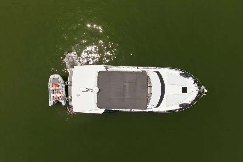 Slide: The Image of Carver Yachts 406 Aft Cabin Motor Yacht 2000 - 7394299