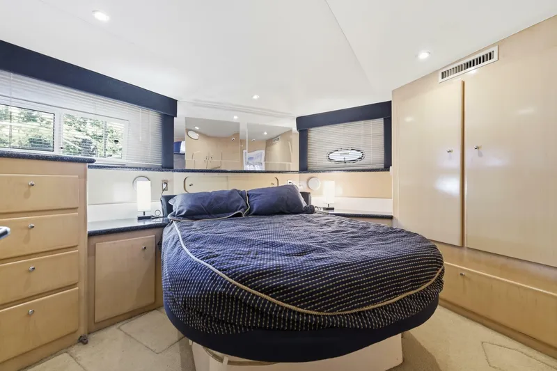 Slide: The Image of Carver Yachts 406 Aft Cabin Motor Yacht 2000 - 6957093