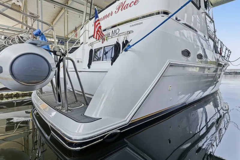 Slide: The Image of Carver Yachts 406 Aft Cabin Motor Yacht 2000 - 7242759