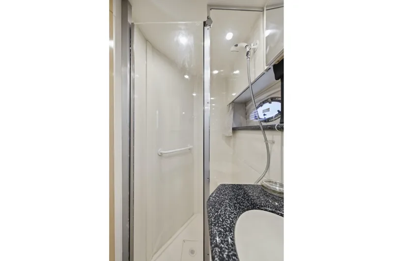 Slide: The Image of Carver Yachts 406 Aft Cabin Motor Yacht 2000 - 6957124