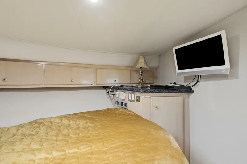 Slide: The Image of Carver Yachts 406 Aft Cabin Motor Yacht 2000 - 6957088