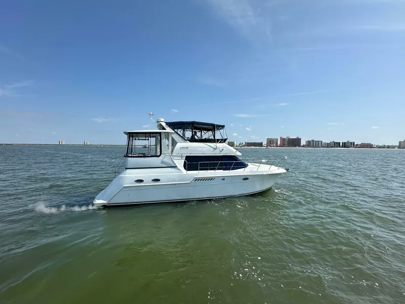 Slide: The Image of Carver Yachts 406 Motor Yacht 2000 - 7242709