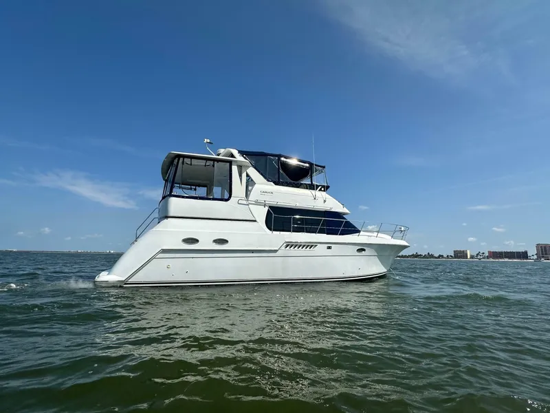 The Image of Carver Yachts 406 Motor Yacht 2000 - 7242694