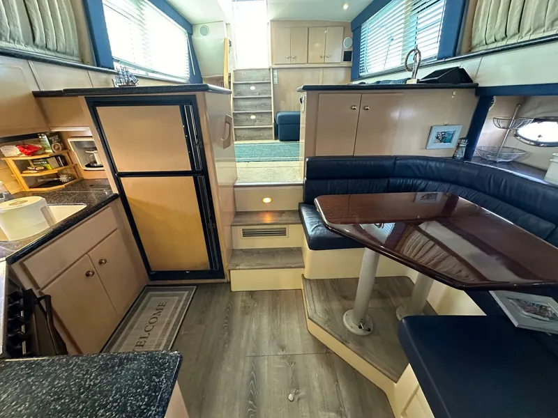 Slide: The Image of Carver Yachts 406 Motor Yacht 2000 - 7242787