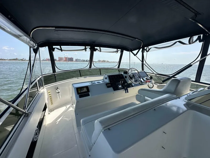 Slide: The Image of Carver Yachts 406 Motor Yacht 2000 - 7242742