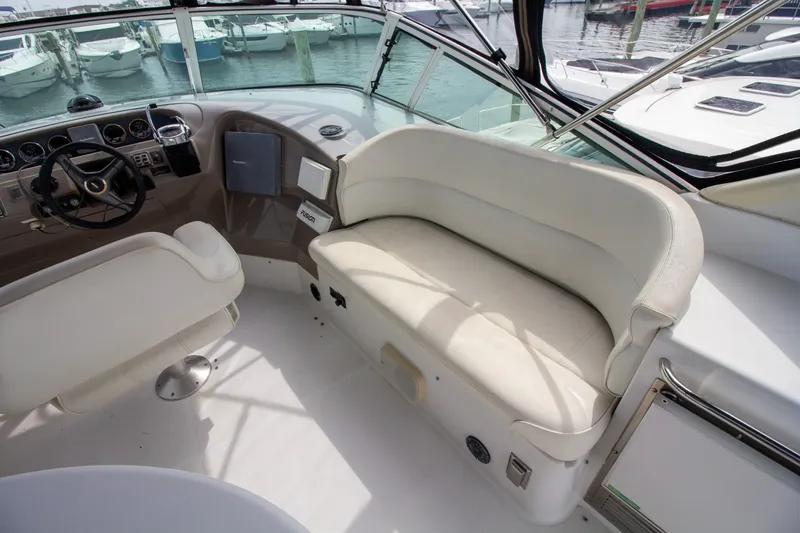 Slide: The Image of Carver Yachts 450 Voyager Pilothouse 2000 - 7745822