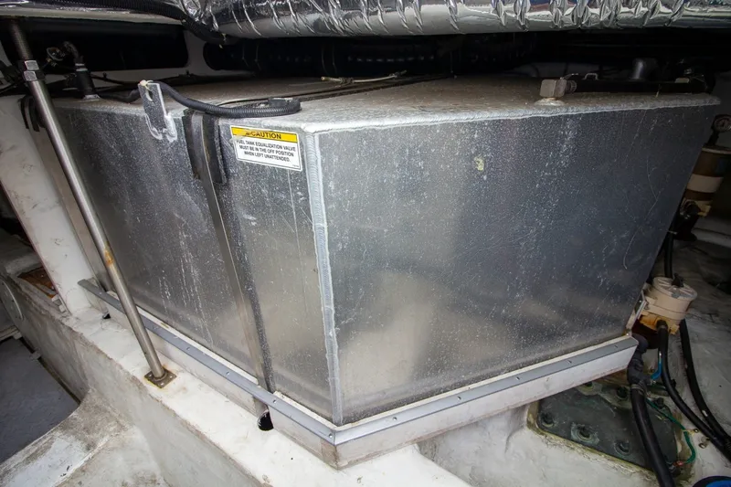 Slide: The Image of Carver Yachts 450 Voyager Pilothouse 2000 - 7745764