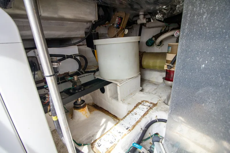 Slide: The Image of Carver Yachts 450 Voyager Pilothouse 2000 - 7745755