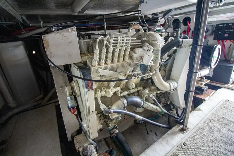 Slide: The Image of Carver Yachts 450 Voyager Pilothouse 2000 - 7745802