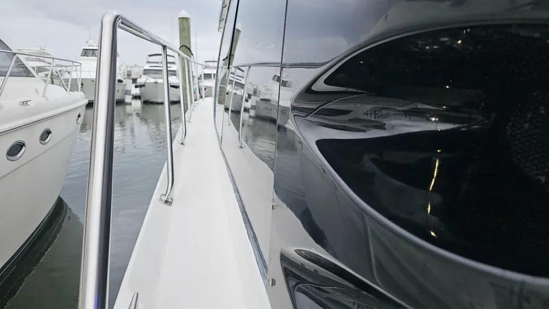 Slide: The Image of Carver Yachts 450 Voyager Pilothouse 2000 - 6956962