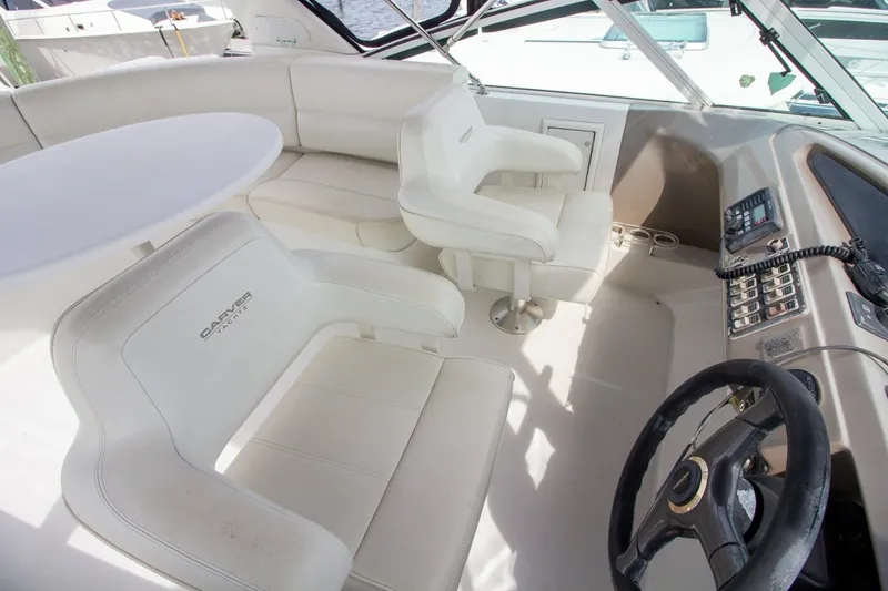 Slide: The Image of Carver Yachts 450 Voyager Pilothouse 2000 - 7745834