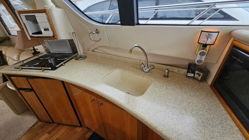 Slide: The Image of Carver Yachts 450 Voyager Pilothouse 2000 - 7242811