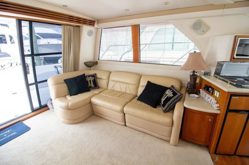 Slide: The Image of Carver Yachts 450 Voyager Pilothouse 2000 - 7745845