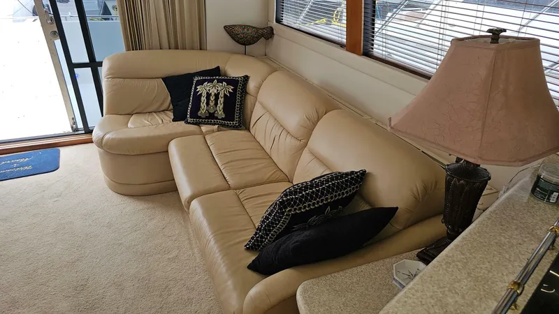 Slide: The Image of Carver Yachts 450 Voyager Pilothouse 2000 - 7242803