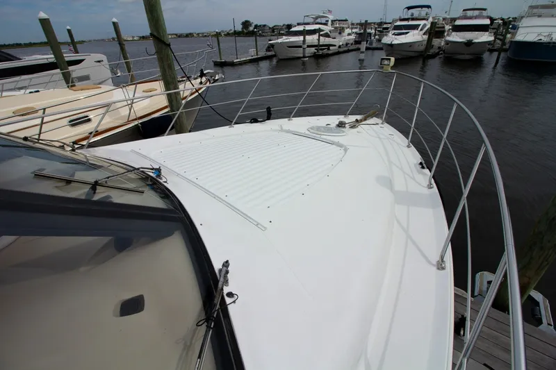 Slide: The Image of Carver Yachts 450 Voyager Pilothouse 2000 - 7745736