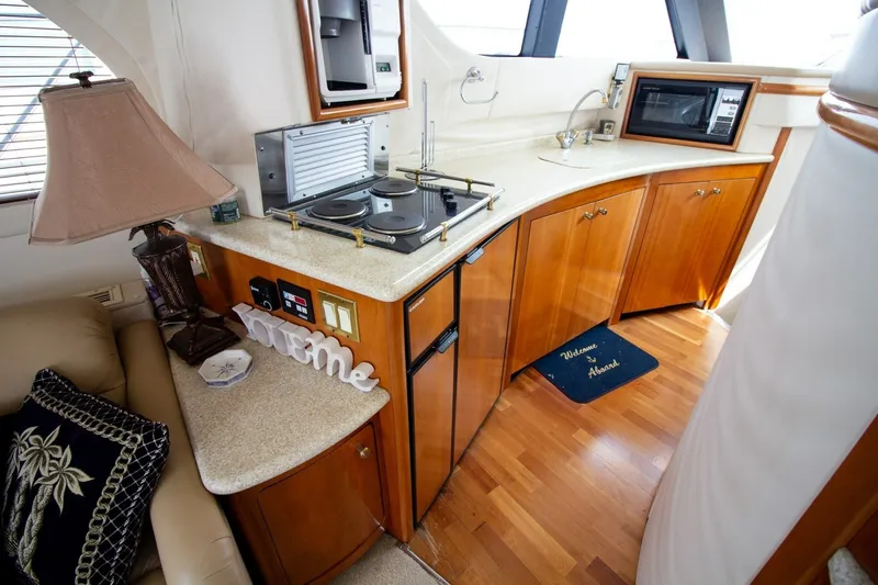 Slide: The Image of Carver Yachts 450 Voyager Pilothouse 2000 - 7745864