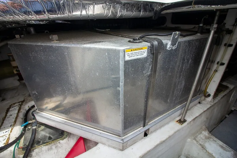 Slide: The Image of Carver Yachts 450 Voyager Pilothouse 2000 - 7745762