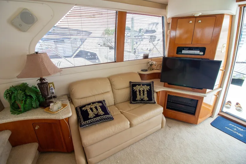 Slide: The Image of Carver Yachts 450 Voyager Pilothouse 2000 - 7745842