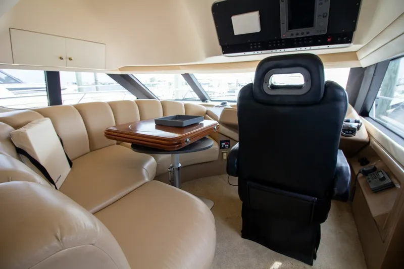 Slide: The Image of Carver Yachts 450 Voyager Pilothouse 2000 - 7745848