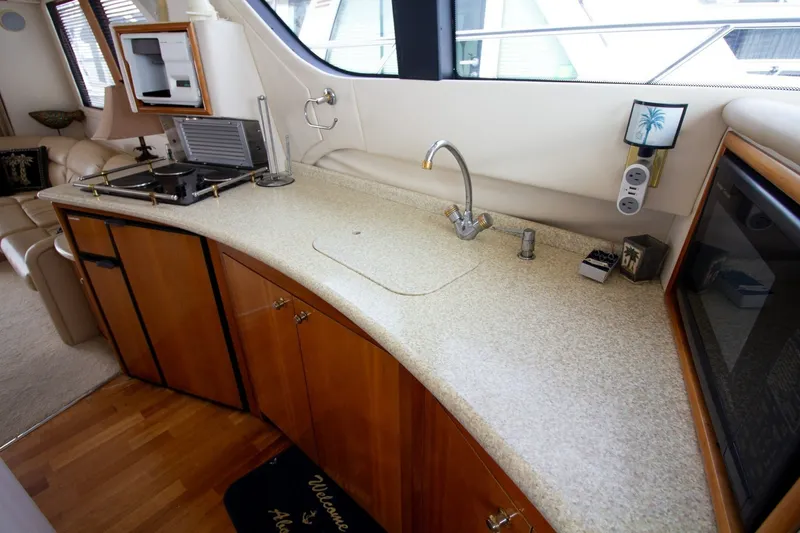 Slide: The Image of Carver Yachts 450 Voyager Pilothouse 2000 - 7745867