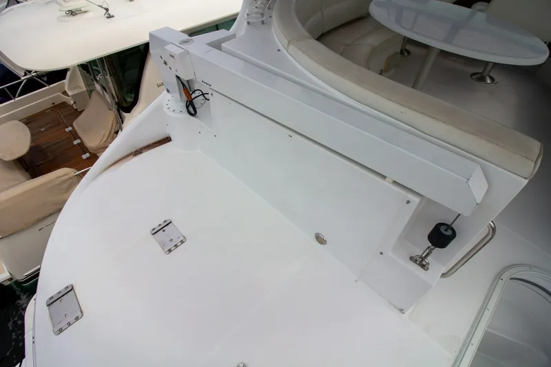 Slide: The Image of Carver Yachts 450 Voyager Pilothouse 2000 - 7745812