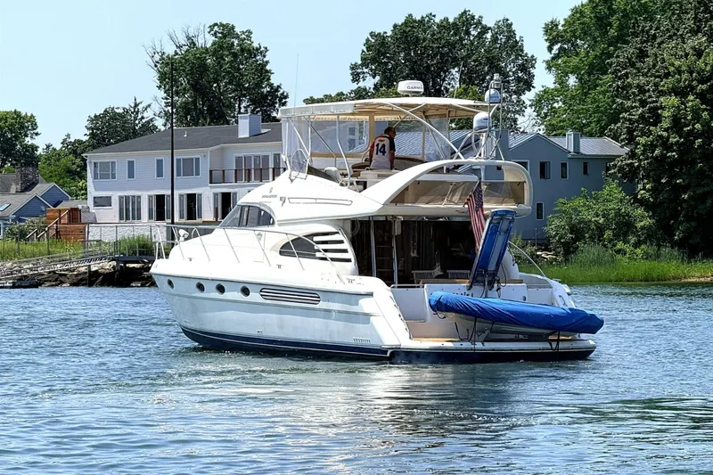 Slide: The Image of Fairline Squadron 55 2000 - 7242824