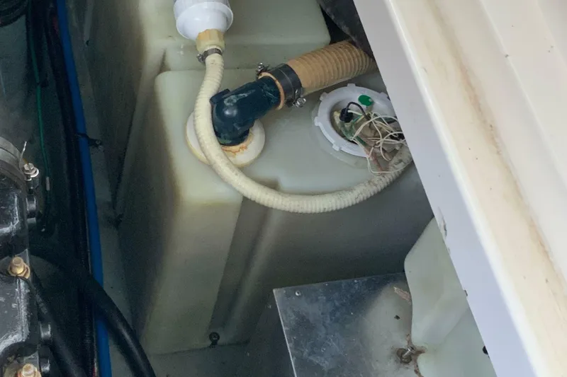 Slide: The Image of Sea Ray 340 Sundancer 2000 - 6957113