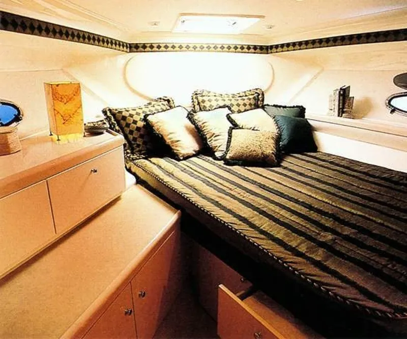 Slide: The Image of Carver Yachts 350 Mariner 1999 - 7394459