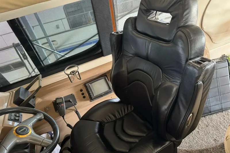 Slide: The Image of Carver Yachts 450 Voyager Pilothouse 1999 - 7539334