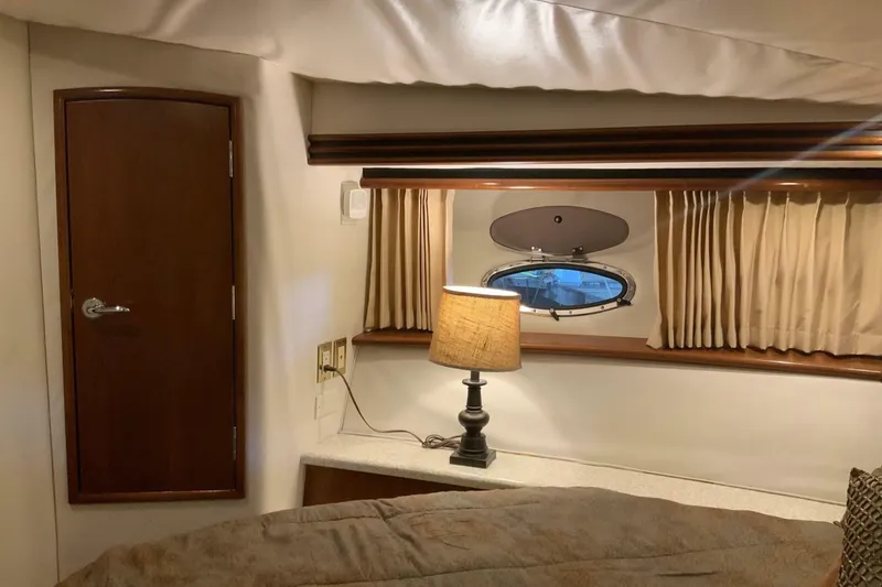 Slide: The Image of Carver Yachts 450 Voyager Pilothouse 1999 - 7539347