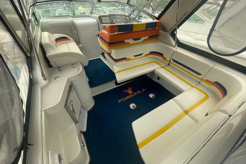 Slide: The Image of Formula 31 Performance Cruiser 1999 - 7243144