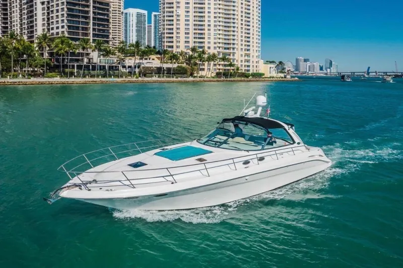 The Image of Sea Ray 410 Express Cruiser 1999 - 7268271