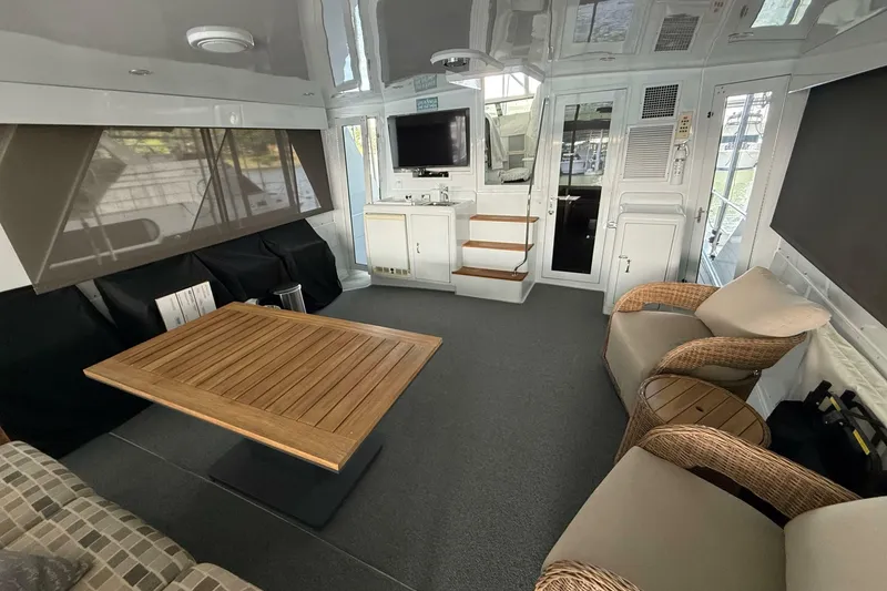 Slide: The Image of Hatteras 52 Sport Deck Motor Yacht 1998 - 6957515