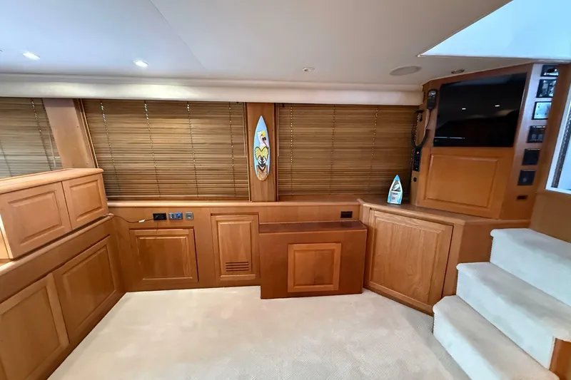 Slide: The Image of Hatteras 52 Sport Deck Motor Yacht 1998 - 6957563
