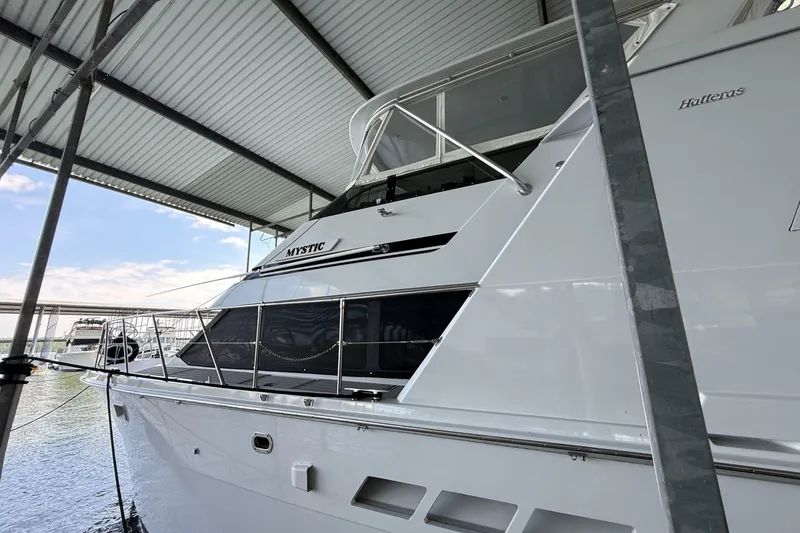 Slide: The Image of Hatteras 52 Sport Deck Motor Yacht 1998 - 6957491